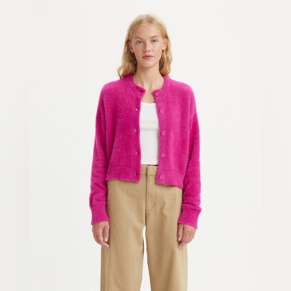 NWT Levi’s Pink Shaggy CAT CARDIGAN SWEATER Small